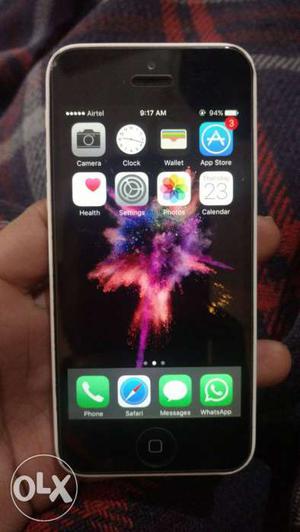 Apple iphone 5c in good condition, warranty