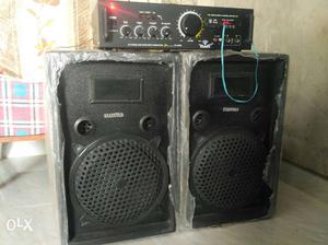 Black woofer speaker with paras amplifier.. 200 watt..