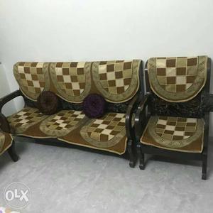 Complete set of sofa and table made up pure