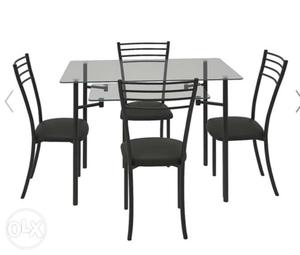 Excellent condition dining table and 4 chairs