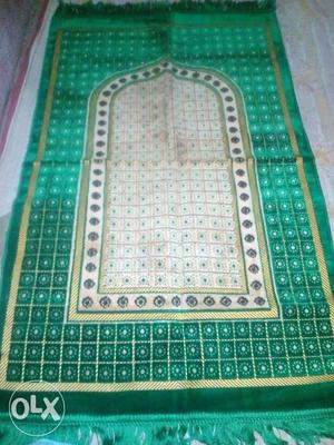 Green And Brown Floral Prayer Rug