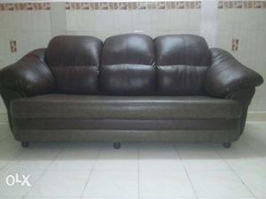 Italian sofa 3 seater excellent condition