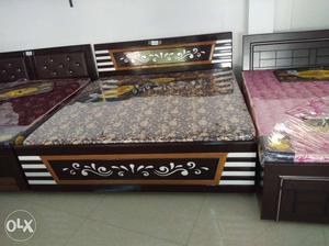 Plywood 6*5 bed with mattresh