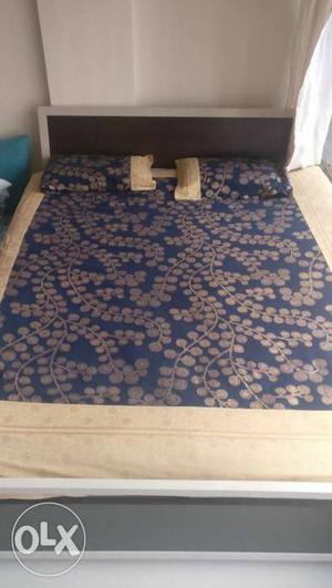 Queen Bed 5X6.5 With Storage, Without Mattress.