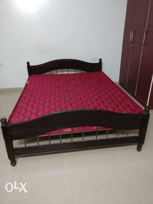 Queen Size Bed Along With Cot