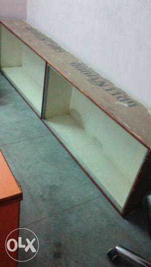 This rack is very good condition and wood is very