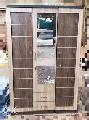 Wooden 3-door Cabinet With Mirror
