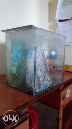 12 inch by 12 inch fish tank in good condition