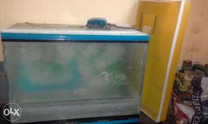 2.5 ft aqurium sale with motor and cover...with