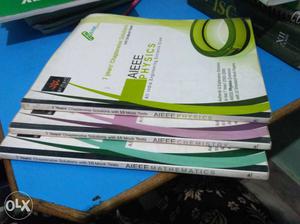 Arihant AIEEE/IIT MAIN books in best condition of