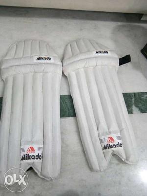 Pair Of White Mikado Bathing Pads for 10 years boy