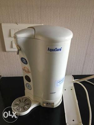 Aquasure water purifier in working condition