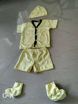 Baby set qty-200sets price 50/- (whole sale)