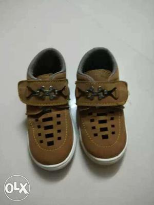 Toddler's Brown Leather Shoes
