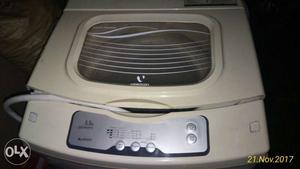 White Videocon Top-load Washing Machine