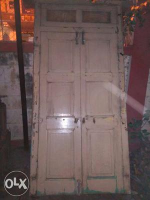 White Wooden 6-panel Door
