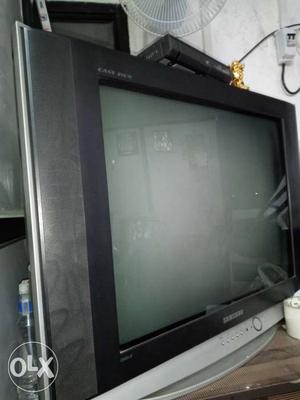 32" Widescreen CRT Television