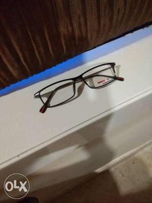 Amazing frame for spectacles with Ray Ban case.. brand new