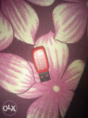 Black and red usb 16gb new 2months old