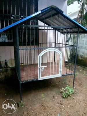 Dog cage... New and strong