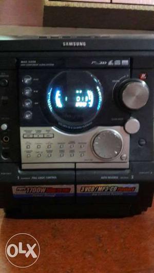 Good condition Samsung 550 watts mp 3 player