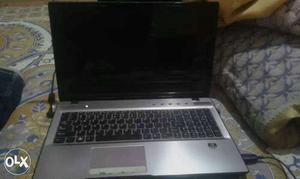 Grey Lenovo laptop in very good condition z570