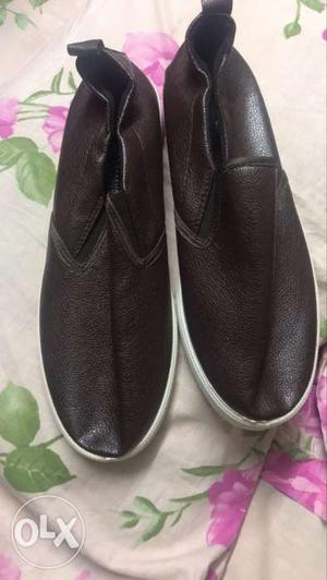 Leather finsih shoes UK 9 Brand new