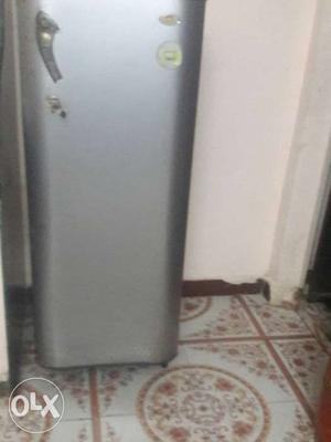 Very good fridge in running condition.