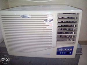 Whirlpool 1 Ton Window AC Good condition