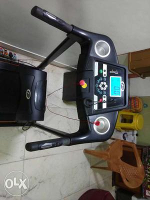 2ndhand treadmill,in good working condition..