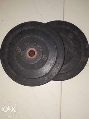 5KG 2 Plates in Good Condition wants to sell