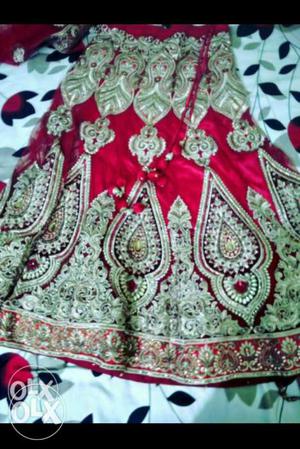 Best price its brand new lehnga from dubai so hurry up and