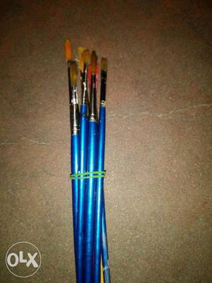 Blue And Black Paint Brush Set