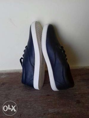 Blue Leather Low Top Sneakers
