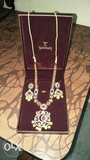 Gold And Red Floral Janishq Jewelry Collection In Box