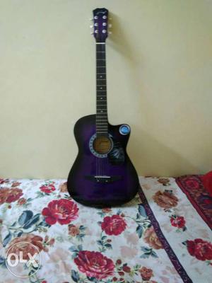 Nice acoustic guitar for sale