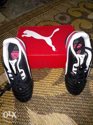 Puma footwear of Rs. (if want can talk for