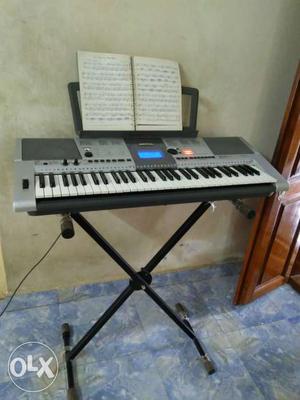Silver Electronic Keyboard With X-style Stand and waterproof