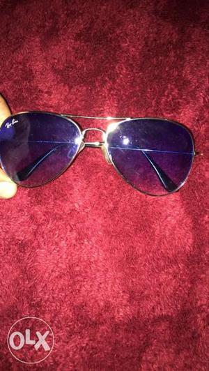 Silver-colored Framed Ray-Ban Aviator