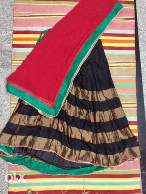 Women's Black And Brown Skirt