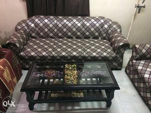 5 seater sofa set with center table, not even 2