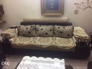 7 seater sofa with table and 6 chair dinning for