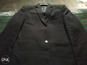 Black Notch-lapel Suit Jacket