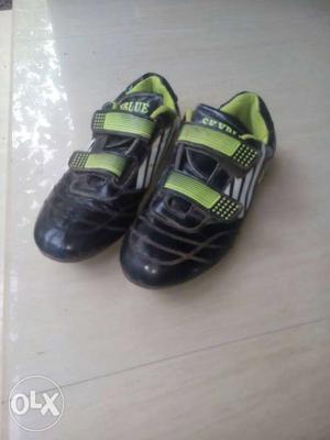 Football Boot.size:37 5 months old selling
