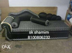 Gray And Black Chaise Lounge Chair