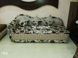 Gray And Black Floral Cleopatra Couch With Throw Pillows