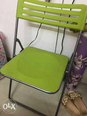 Green foldable chair. Absolutely new condition