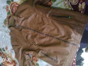 I want to sell my leather jacket only 1 months