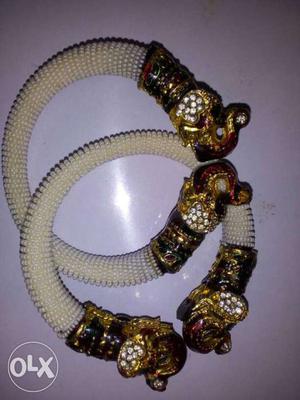 Jaipuri bangels in very good condition with a