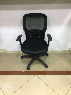 Mesh exexutive chair in good condition
